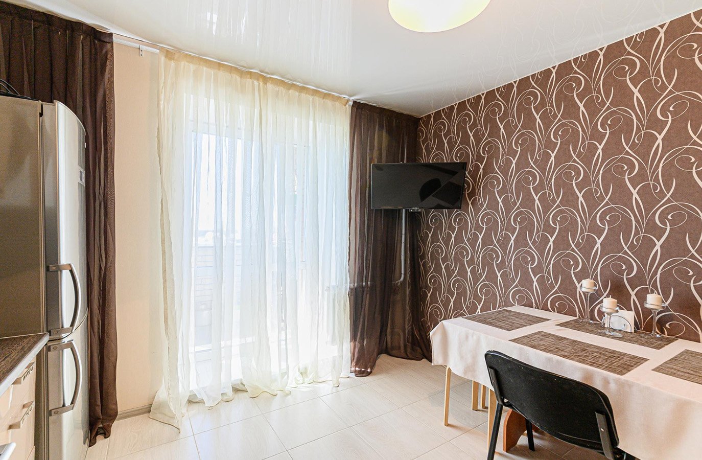 Minimalist Curtain Designs for Small Apartments